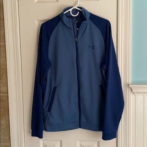 Men’s Under Armour sweatshirt